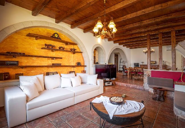 Villa in Gerani - Villa Staras -  Private Heated Pool Near The Beach  Villa in Gerani - Villa Staras -  Private Heated Pool Near The Beach