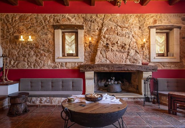 Villa in Gerani - Villa Staras -  Private Heated Pool Near The Beach  Villa in Gerani - Villa Staras -  Private Heated Pool Near The Beach