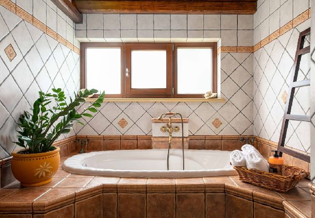 Villa in Gerani - Villa Staras -  Private Heated Pool Near The Beach  Villa in Gerani - Villa Staras -  Private Heated Pool Near The Beach