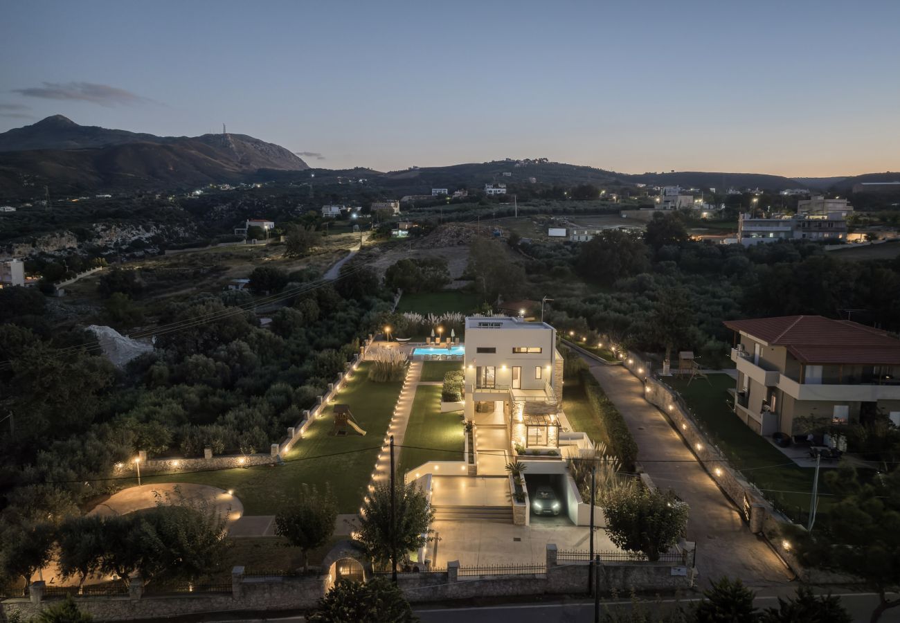 Villa in Tria Monastiria - Villa Sfedami - Pool with Children Safety Fence