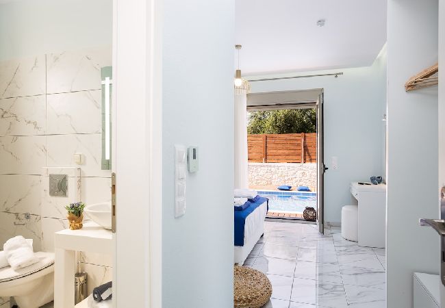 Villa in Rethymno - Villa Vera - With Private Pool & Jacuzzi  Villa in Rethymno - Villa Vera - With Private Pool & Jacuzzi