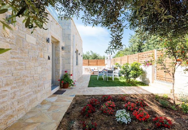 Villa in Rethymno - Villa Vera - With Private Pool & Jacuzzi  Villa in Rethymno - Villa Vera - With Private Pool & Jacuzzi