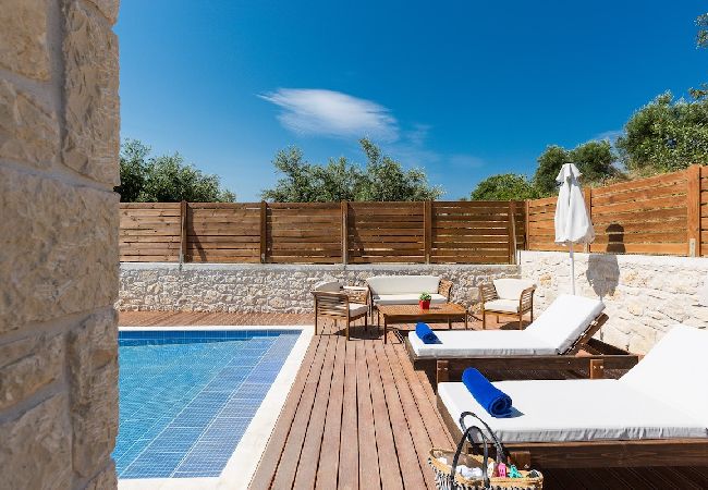 Villa in Rethymno - Villa Vera - With Private Pool & Jacuzzi  Villa in Rethymno - Villa Vera - With Private Pool & Jacuzzi