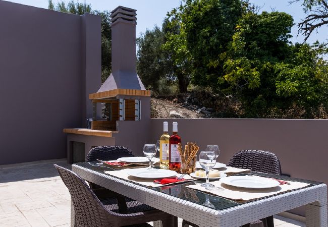 Villa in Agios Konstantinos - Villa Karouzo- With Private Pool  Villa in Agios Konstantinos - Villa Karouzo- With Private Pool