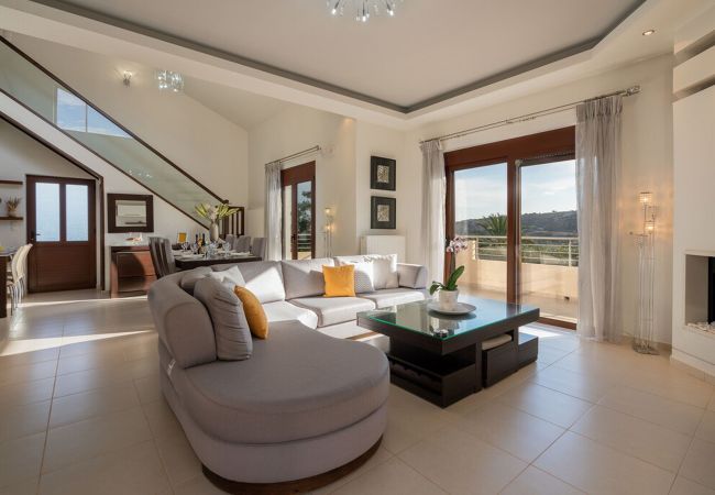 Villa in Gerani - Villa Ellovos - Private Pool  Near the Beach Villa in Gerani - Villa Ellovos - Private Pool  Near the Beach
