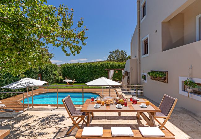 Villa in Gerani - Villa Ellovos - Private Pool  Near the Beach Villa in Gerani - Villa Ellovos - Private Pool  Near the Beach