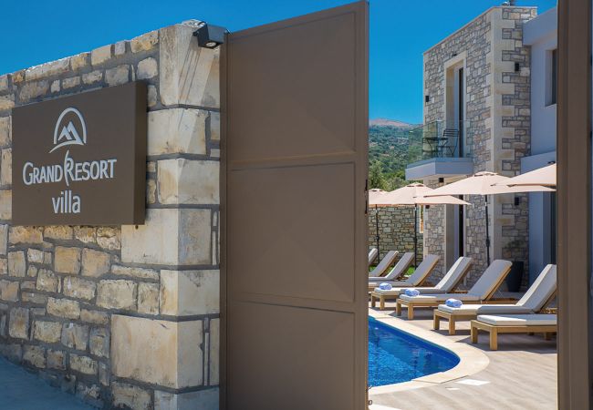 Villa in Eleftherna - GRAND RESORT VILLA - With Private Pool Villa in Eleftherna - GRAND RESORT VILLA - With Private Pool