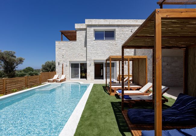 Villa in Pigi - Mandana Villa - With Private Pool & Jacuzzi Villa in Pigi - Mandana Villa - With Private Pool & Jacuzzi