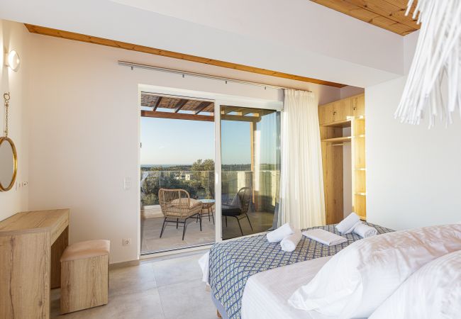 Villa in Pigi - Mandana Villa - With Private Pool & Jacuzzi Villa in Pigi - Mandana Villa - With Private Pool & Jacuzzi