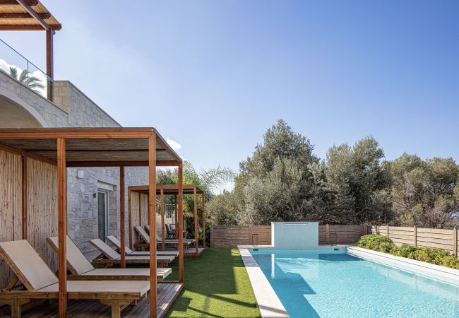 Villa in Pigi - Mandana Villa - With Private Pool & Jacuzzi Villa in Pigi - Mandana Villa - With Private Pool & Jacuzzi