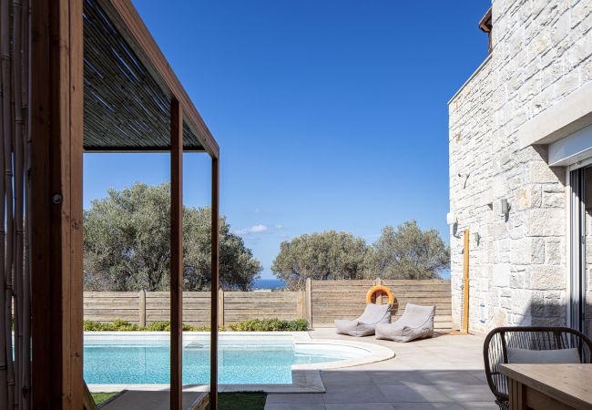 Villa in Pigi - Mandana Villa - With Private Pool & Jacuzzi Villa in Pigi - Mandana Villa - With Private Pool & Jacuzzi