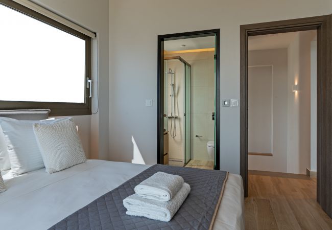Villa in Atsipopoulo - Luxury Villa Onyx - With Private Heated Pool Villa in Atsipopoulo - Luxury Villa Onyx - With Private Heated Pool