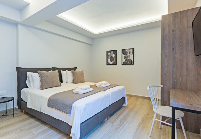 Villa in Atsipopoulo - Luxury Villa Onyx - With Private Heated Pool Villa in Atsipopoulo - Luxury Villa Onyx - With Private Heated Pool