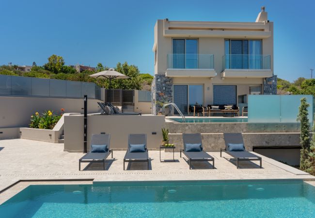 Villa in Atsipopoulo - Luxury Villa AQUA With 2 Private Pools Villa in Atsipopoulo - Luxury Villa AQUA With 2 Private Pools