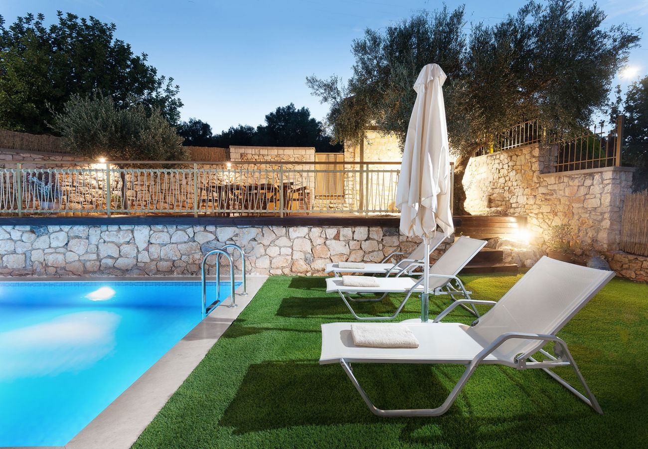 Villa in Gerani - Villa Excesio - With Private Pool