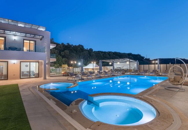 Villa in Panormo - Luxurious Villa Mare - With 150m² pool Villa in Panormo - Luxurious Villa Mare - With 150m² pool