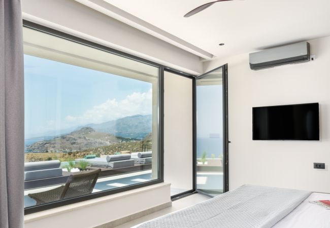 Villa in Lefkogia - Villa 7 Seas - With Amazing View Villa in Lefkogia - Villa 7 Seas - With Amazing View