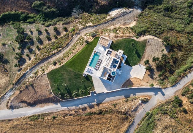 Villa in Lefkogia - Villa 7 Seas - With Amazing View Villa in Lefkogia - Villa 7 Seas - With Amazing View