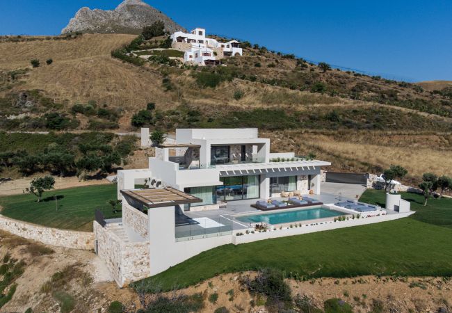 Villa in Lefkogia - Villa 7 Seas - With Amazing View Villa in Lefkogia - Villa 7 Seas - With Amazing View