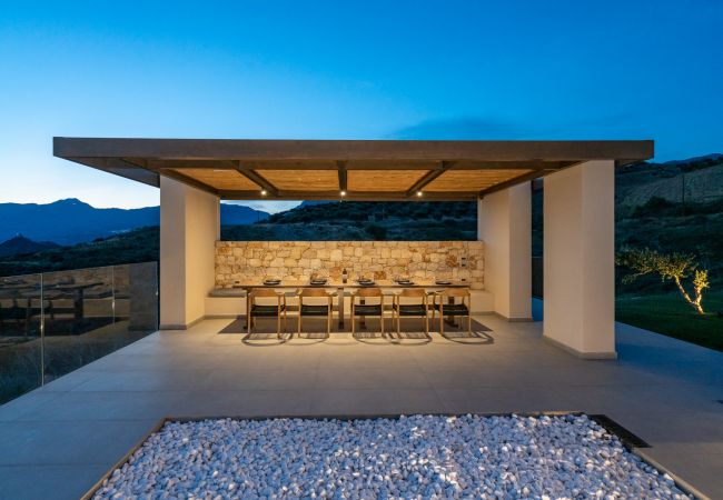 Villa in Lefkogia - Villa 7 Seas - With Amazing View Villa in Lefkogia - Villa 7 Seas - With Amazing View