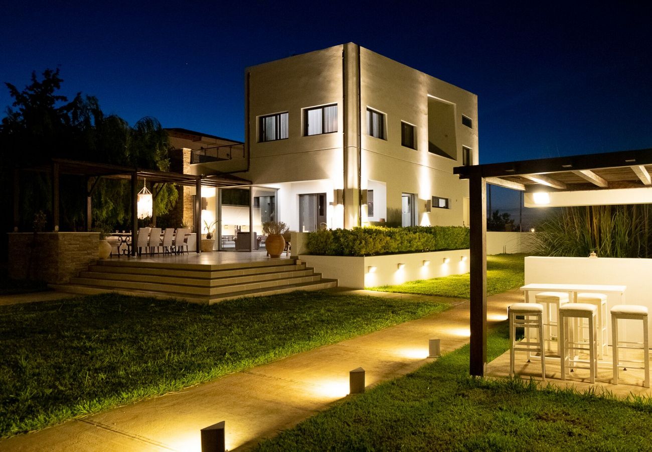 Villa in Tria Monastiria - Sfedami Villa 350m² with 55m² private pool 