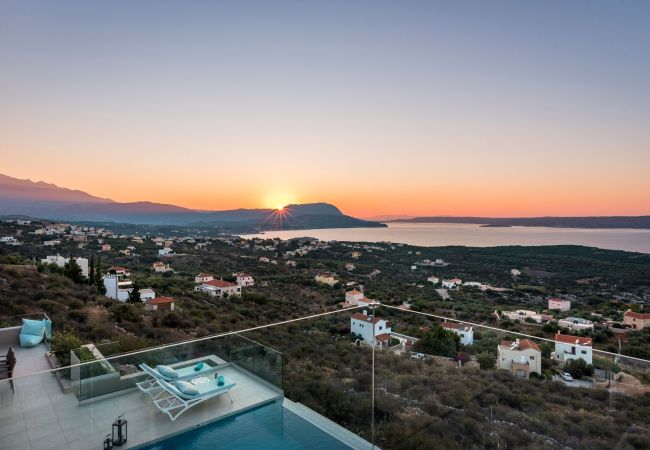 Villa in Almirida - Luxurious Villa Kaylu - With Private Heated Pool Villa in Almirida - Luxurious Villa Kaylu - With Private Heated Pool