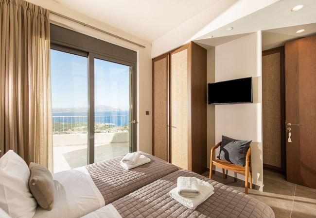 Villa in Almirida - Luxurious Villa Kokoblue - With Heated Pool Villa in Almirida - Luxurious Villa Kokoblue - With Heated Pool