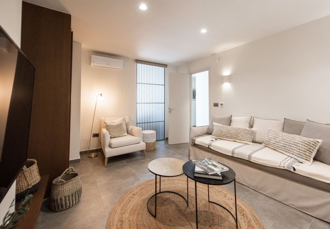 Villa in Almirida - Luxurious Villa Milena - With Private Heated Pool Villa in Almirida - Luxurious Villa Milena - With Private Heated Pool