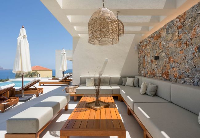 Villa in Almirida - Luxurious Villa Thyrsus - With Private Heated Pool Villa in Almirida - Luxurious Villa Thyrsus - With Private Heated Pool