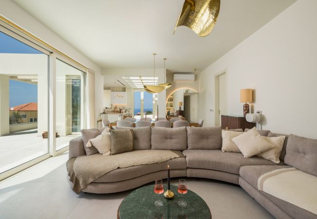 Villa in Almirida - Luxurious Villa Thyrsus - With Private Heated Pool Villa in Almirida - Luxurious Villa Thyrsus - With Private Heated Pool