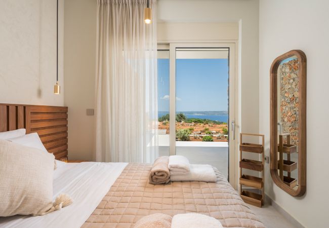 Villa in Almirida - Luxurious Villa Thyrsus - With Private Heated Pool Villa in Almirida - Luxurious Villa Thyrsus - With Private Heated Pool