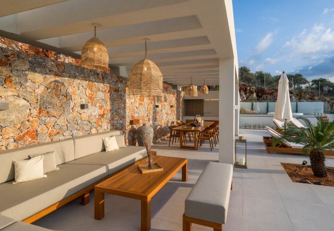 Villa in Almirida - Luxurious Villa Thyrsus - With Private Heated Pool Villa in Almirida - Luxurious Villa Thyrsus - With Private Heated Pool