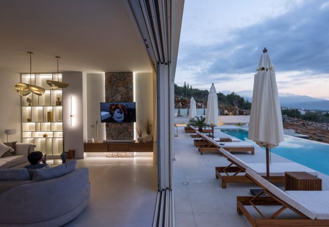 Villa in Almirida - Luxurious Villa Thyrsus - With Private Heated Pool Villa in Almirida - Luxurious Villa Thyrsus - With Private Heated Pool