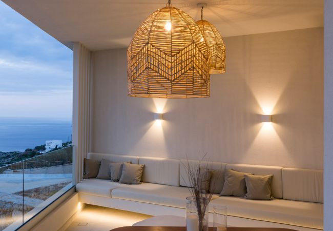 Villa in Almirida - Luxurious Villa Thyrsus - With Private Heated Pool Villa in Almirida - Luxurious Villa Thyrsus - With Private Heated Pool