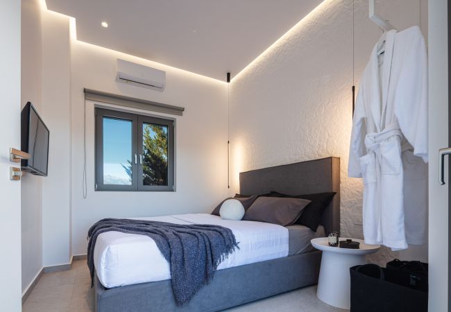 House in Dramia - Akonizia Luxury House - With Private Swimming Pool House in Dramia - Akonizia Luxury House - With Private Swimming Pool