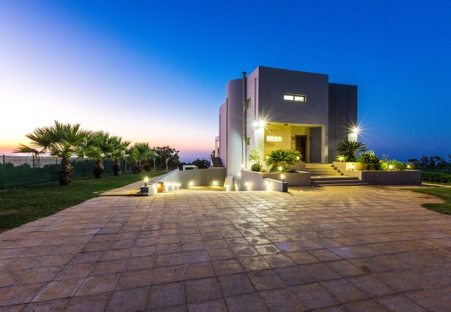 Villa in Gallos - Villa O2 - With Private Heated Pool Villa in Gallos - Villa O2 - With Private Heated Pool