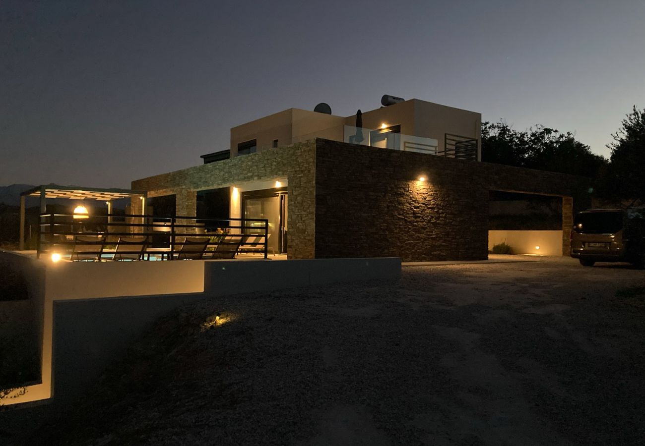 Villa in Chania - Luxurious Villa PHI - With Private Pool