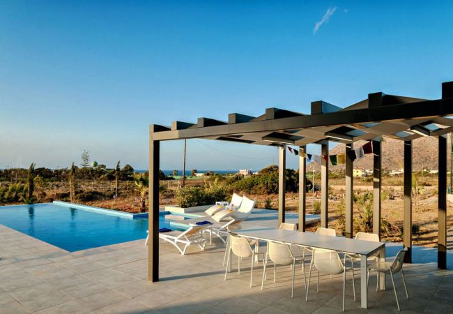 Villa in Chania - Luxurious Villa Andrae - With Private Heated Pool Villa in Chania - Luxurious Villa Andrae - With Private Heated Pool