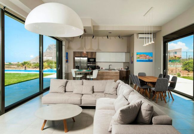 Villa in Chania - Luxurious Villa Andrae - With Private Heated Pool Villa in Chania - Luxurious Villa Andrae - With Private Heated Pool