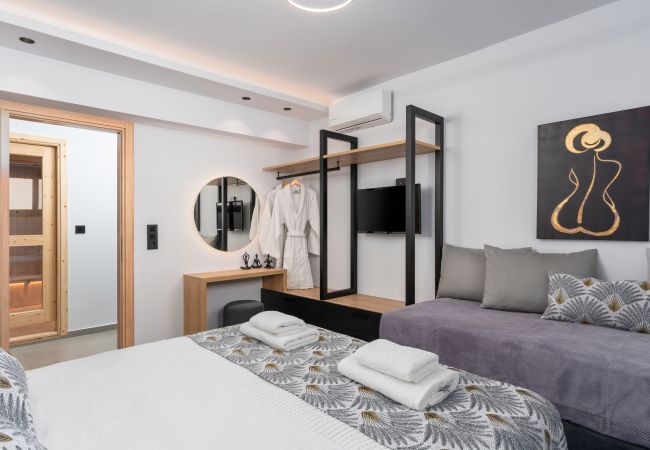 Villa in Sfakaki - Villa Aelia - With Private Heated Pool Villa in Sfakaki - Villa Aelia - With Private Heated Pool