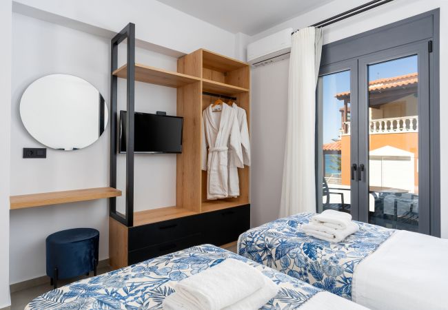 Villa in Sfakaki - Villa Aelia - With Private Heated Pool Villa in Sfakaki - Villa Aelia - With Private Heated Pool