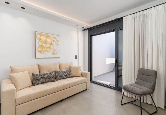 Villa in Sfakaki - Villa Aelia - With Private Heated Pool Villa in Sfakaki - Villa Aelia - With Private Heated Pool