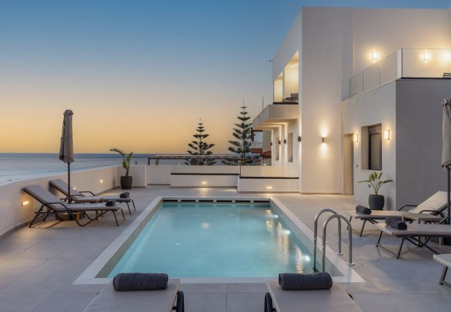 Villa in Sfakaki - Villa Etoile - With Private Heated Pool Villa in Sfakaki - Villa Etoile - With Private Heated Pool