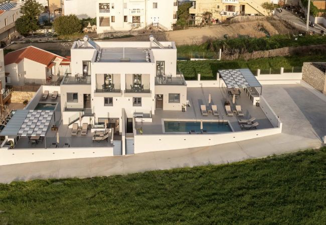 Villa in Sfakaki - Villa Solaire - Heated Pool & Sauna Villa in Sfakaki - Villa Solaire - Heated Pool & Sauna