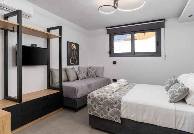 Villa in Sfakaki - Villa Solaire - Heated Pool & Sauna Villa in Sfakaki - Villa Solaire - Heated Pool & Sauna