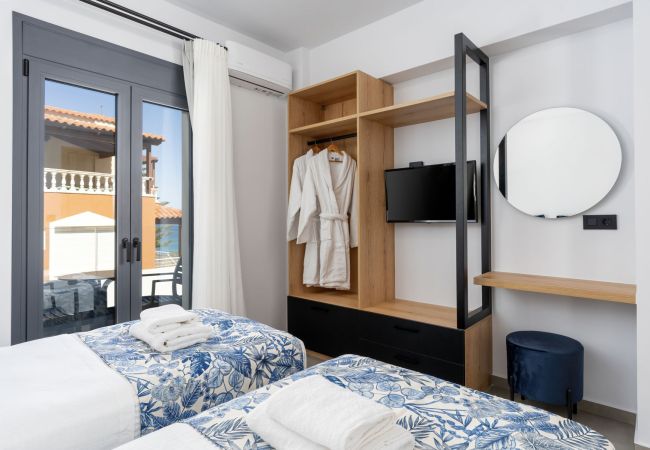 Villa in Sfakaki - Villa Solaire - Heated Pool & Sauna Villa in Sfakaki - Villa Solaire - Heated Pool & Sauna