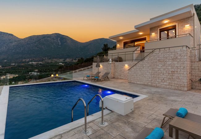 Villa in Bali - Brikis Villa 3 - With Private Pool Villa in Bali - Brikis Villa 3 - With Private Pool