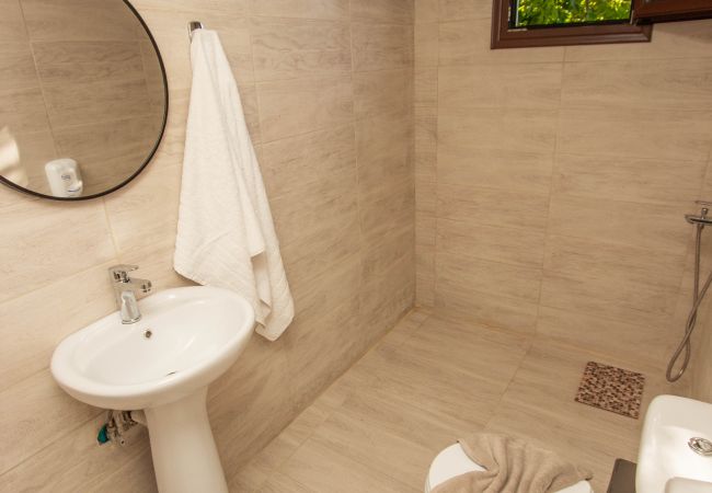 Villa in Saitoures - Villa Altura - With Private Pool Villa in Saitoures - Villa Altura - With Private Pool