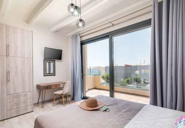 Villa in Kokkinos Pirgos - Elmara Luxury Villa 1 Next to the Beach Villa in Kokkinos Pirgos - Elmara Luxury Villa 1 Next to the Beach