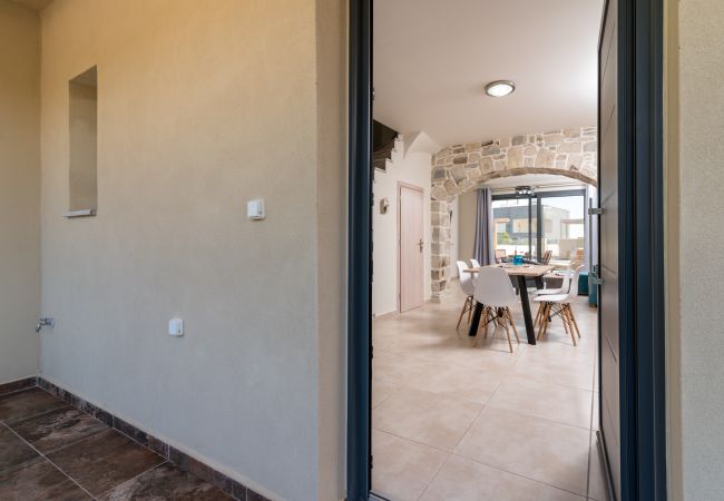 Villa in Kokkinos Pirgos - Elmara Luxury Villa 1 Next to the Beach Villa in Kokkinos Pirgos - Elmara Luxury Villa 1 Next to the Beach